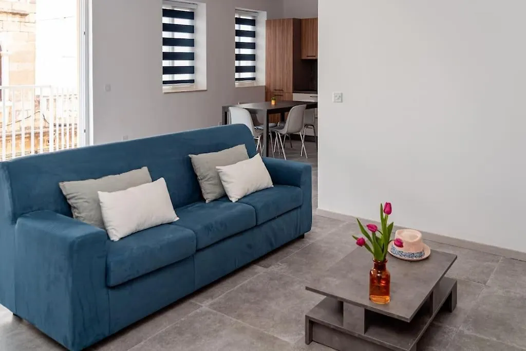 Beautiful 2Bdr Apartment And Great Location! Gzira 0*,  Malta